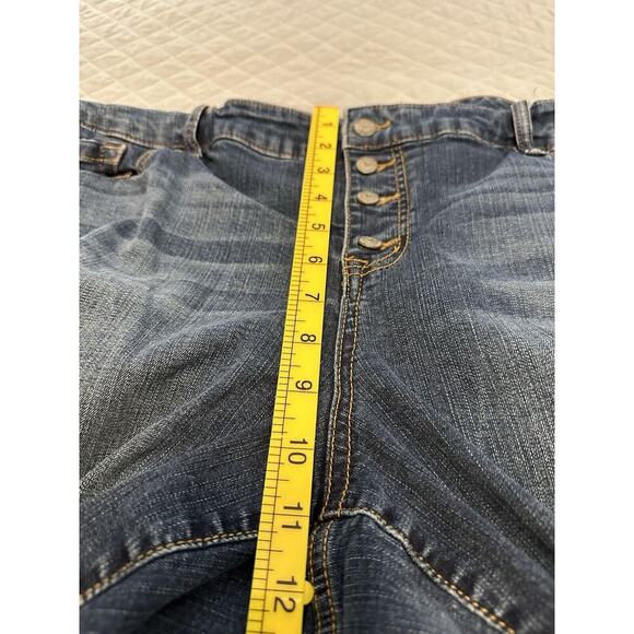 Torrid Sophia Crop Button Fly Distressed Jeans 24 - Picture 3 of 11